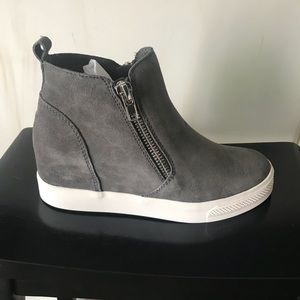Steve Madden wedgie sneaker